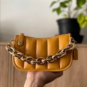 Coach Quilted Swinger 20 Buttercup